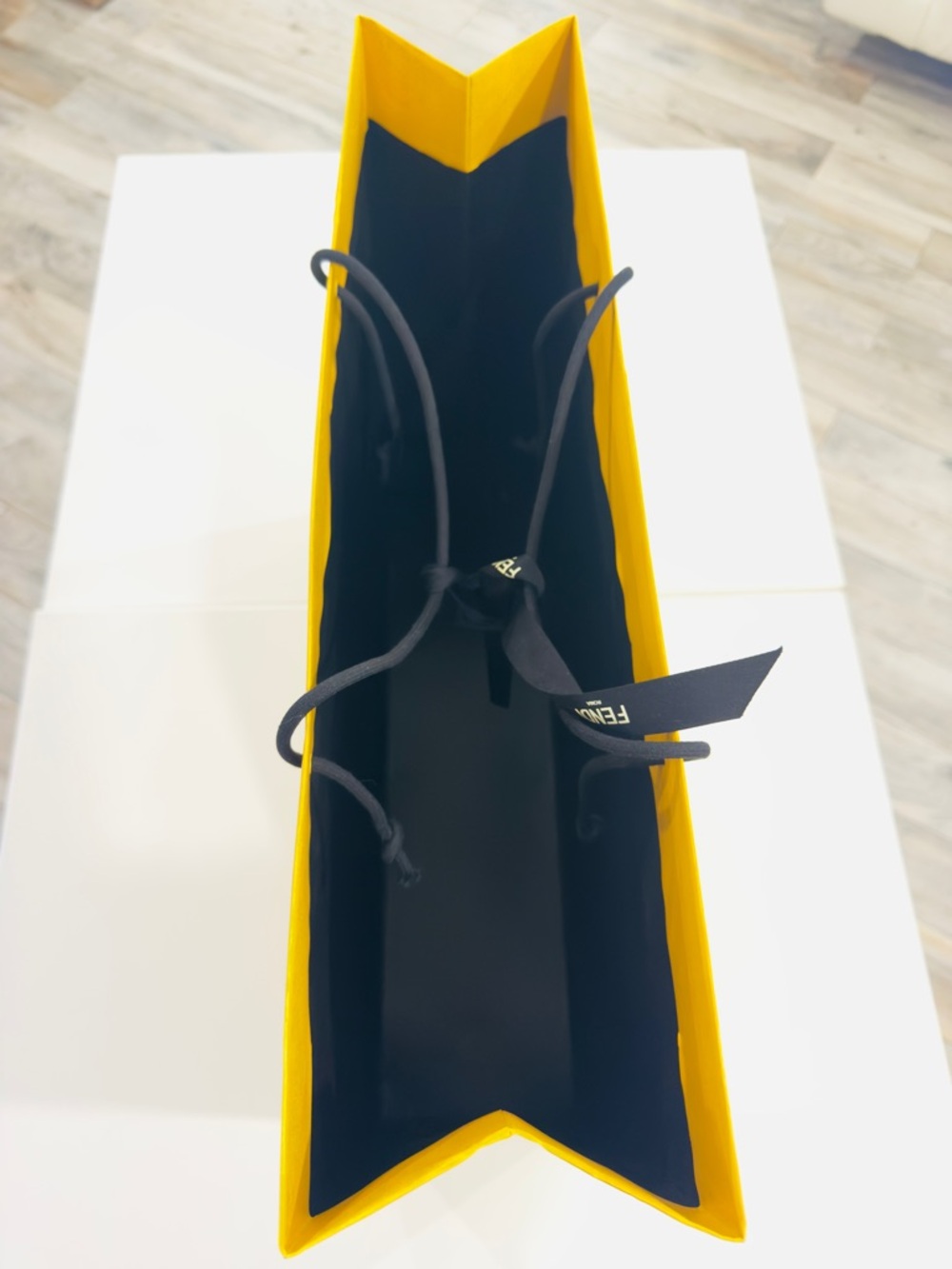 FENDI Roma Reusable Paper Shopping Gift Bag Yellow Size 22”x 18.5”x 6” Inches - Picture 4 of 9